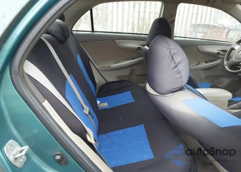 2010 Toyota Corolla Le z USA, uszkodzony, nr VIN 2T1BU4EE0AC383079